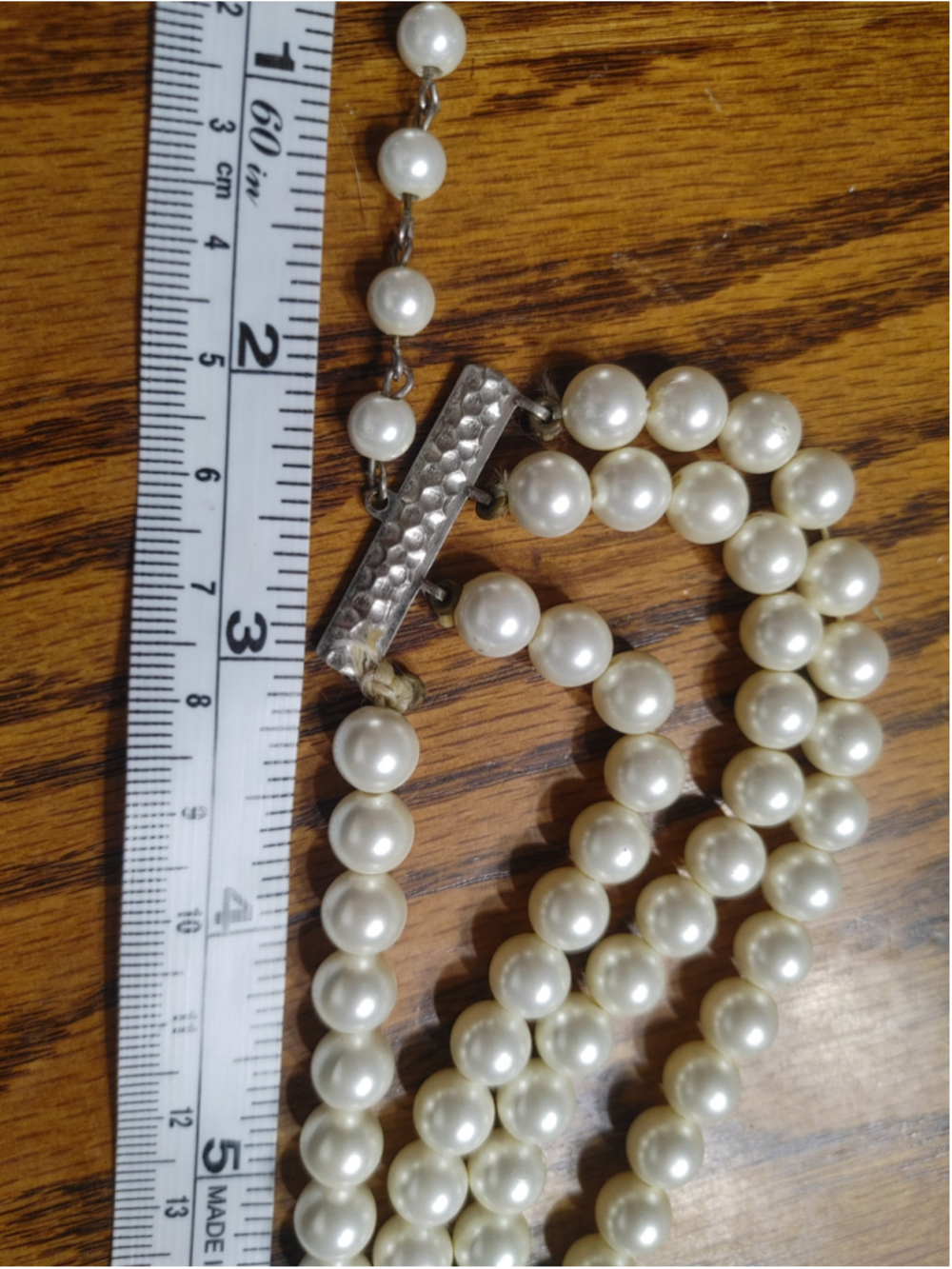 Vintage Women's Unbranded White Faux Pearl 4 Strand Statement Necklace - Picture 10 of 13